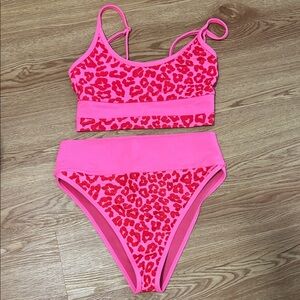 Eva Top and Emmy Bottom Love Leopard